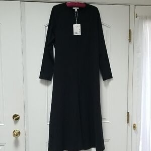 Black Long Sleeve Sheath Dress with Crew Neck